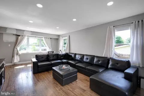Living - 4727 Ramsgate Ln, Bowie, MD 20715 photo 2 of 3