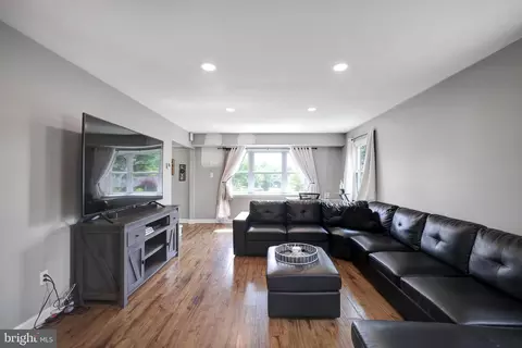 Living - 4727 Ramsgate Ln, Bowie, MD 20715 photo 3 of 3