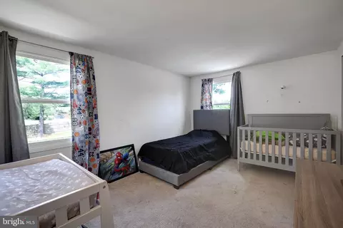 Bedroom - 4727 Ramsgate Ln, Bowie, MD 20715 photo 8 of 10