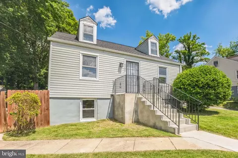 5706 Woodland Dr, Oxon Hill, MD 20745