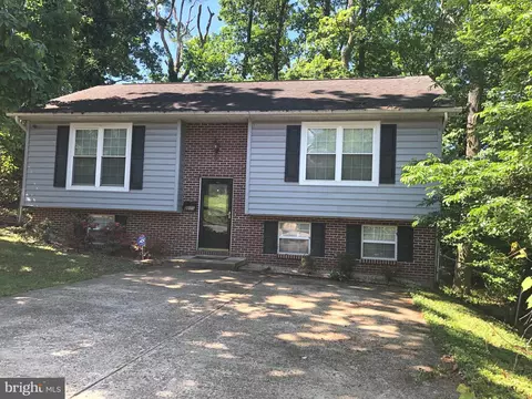 3805 25th Ave, Temple Hills, MD 20748