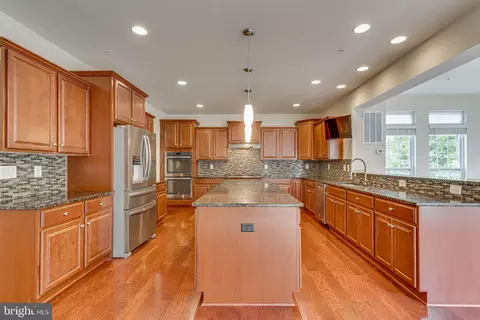 Kitchen - 6401 Oglethorpe Mill Dr, Brandywine, MD 20613 photo 1 of 6
