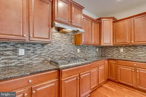 Kitchen - 6401 Oglethorpe Mill Dr, Brandywine, MD 20613 photo 4 of 6