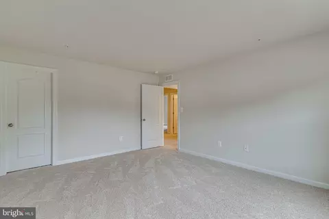 Bedroom - 6401 Oglethorpe Mill Dr, Brandywine, MD 20613 photo 5 of 8