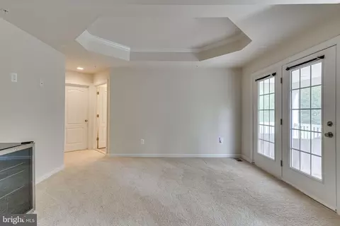 Living - 6401 Oglethorpe Mill Dr, Brandywine, MD 20613 photo 10 of 11