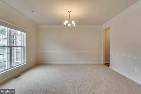 Living - 6401 Oglethorpe Mill Dr, Brandywine, MD 20613 photo 3 of 11