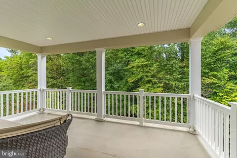 Exterior - 6401 Oglethorpe Mill Dr, Brandywine, MD 20613 photo 2 of 8