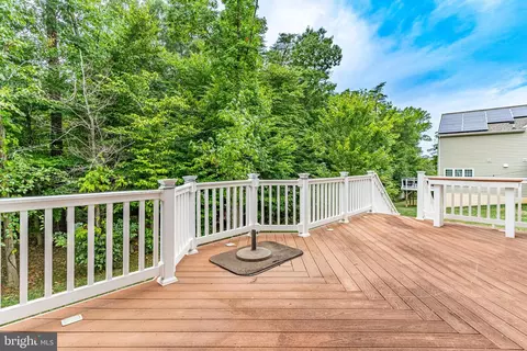 Exterior - 6401 Oglethorpe Mill Dr, Brandywine, MD 20613 photo 6 of 8