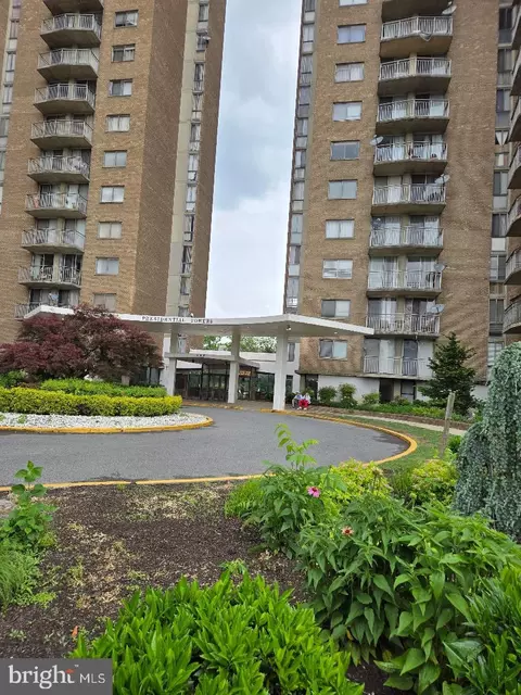 1836 Metzerott Rd #2019, Adelphi, MD 20783