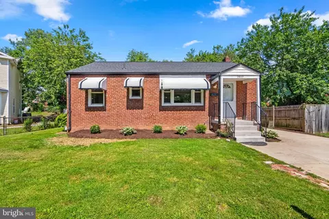 9809 Narragansett Pkwy, College Park, MD 20740