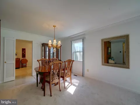 Dining - 15736 Pointer Ridge Dr, Bowie, MD 20716 photo 4 of 6