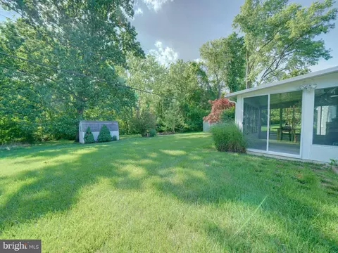 Exterior - 15736 Pointer Ridge Dr, Bowie, MD 20716 photo 3 of 15