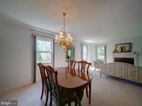 Dining - 15736 Pointer Ridge Dr, Bowie, MD 20716 photo 3 of 6