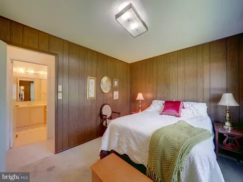 Bedroom - 15736 Pointer Ridge Dr, Bowie, MD 20716 photo 12 of 12