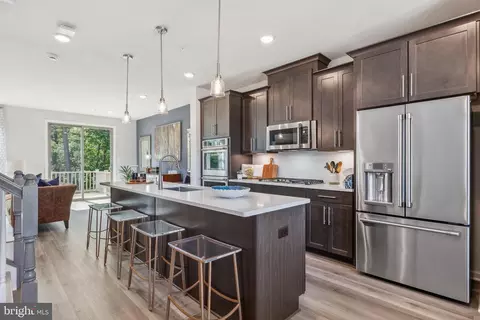 6935 Gladebrook Rd, Brandywine, MD 20613