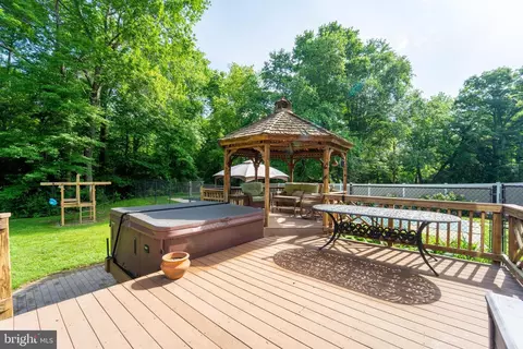 Exterior - 8901 Jupiter Rd, Laurel, MD 20708 photo 7 of 12
