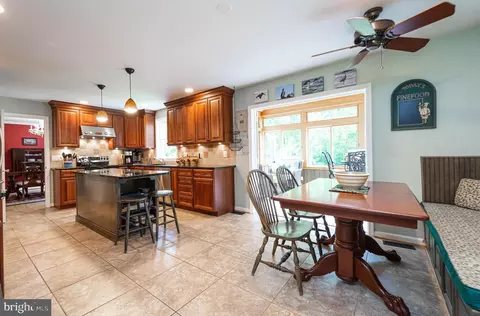 Kitchen - 8901 Jupiter Rd, Laurel, MD 20708 photo 5 of 5