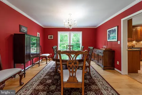 Dining - 8901 Jupiter Rd, Laurel, MD 20708 photo 2 of 2