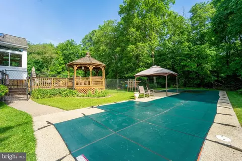 Exterior - 8901 Jupiter Rd, Laurel, MD 20708 photo 4 of 12