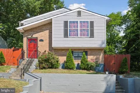 1019 Glacier Ave, Capitol Heights, MD 20743