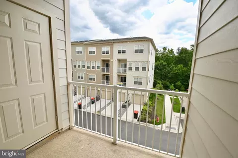 Exterior - 9710 Vang Dr, Lanham, MD 20706 photo 7 of 9