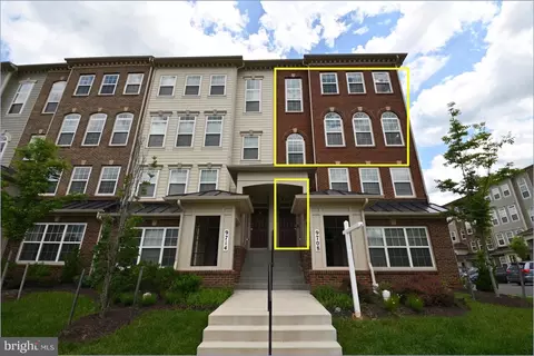Exterior - 9710 Vang Dr, Lanham, MD 20706 photo 3 of 9