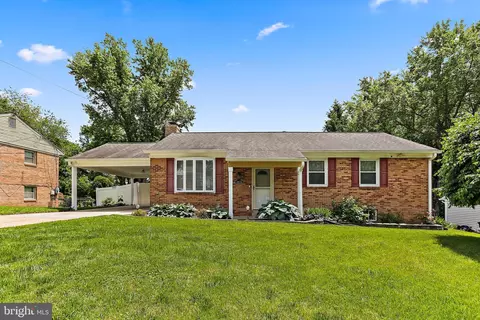 4918 Ashford Dr, Marlboro, MD 20772