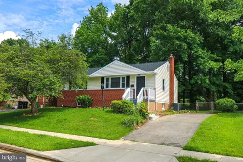 5306 Barker Pl, Lanham, MD 20706