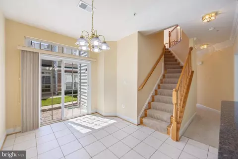 Entry Way - 13130 Brooktree Ln, Laurel, MD 20707 photo 2 of 4