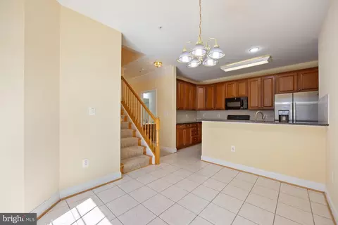 Entry Way - 13130 Brooktree Ln, Laurel, MD 20707 photo 3 of 4
