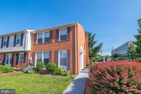15601 Mews Ct, Laurel, MD 20707