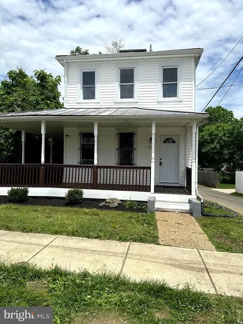 605 68th St, Capitol Heights, MD 20743