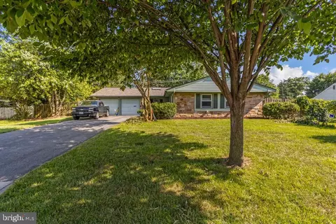 2707 Keystone Ln, Bowie, MD 20715