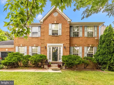 1305 Old Musket Ln, Fort Washington, MD 20744
