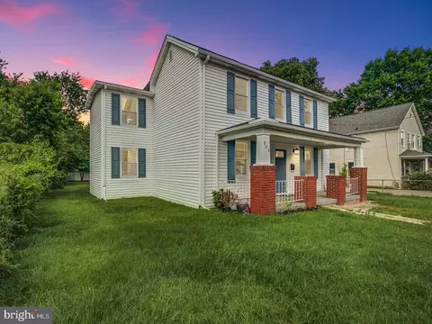 925 Montgomery St, Laurel, MD 20707