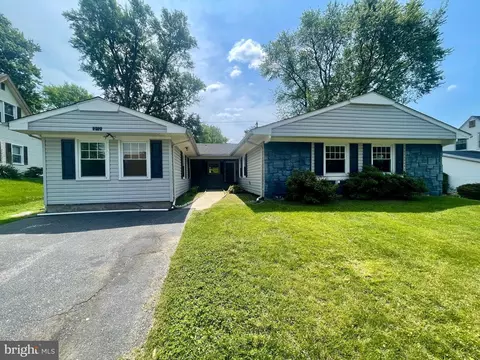 2511 Kayhill Ln, Bowie, MD 20715
