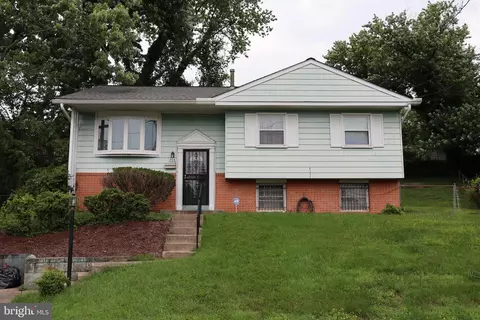 206 Pepper Ct, Capitol Heights, MD 20743