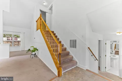 7636 Seans Ter, Lanham, MD 20706 photo 32