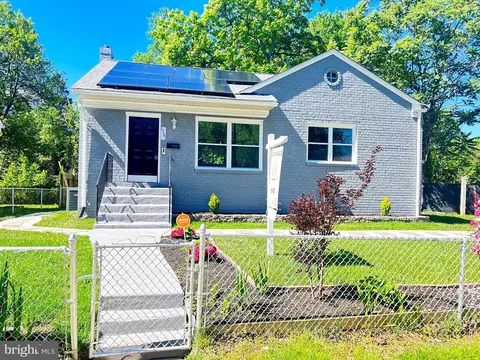 6701 Dorman St, Hyattsville, MD 20784