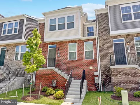 5606 Addington Ln, Marlboro, MD 20772