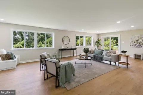 1318 Paddock Ln, Bowie, MD 20716
