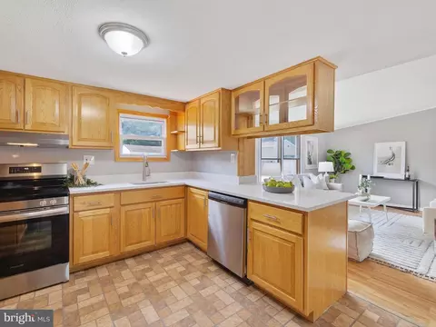 13029 6th St, Bowie, MD 20720