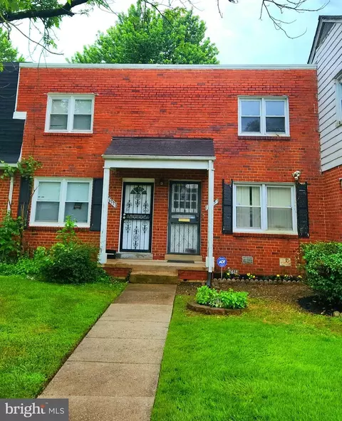2615 Colebrooke Dr #25, Temple Hills, MD 20748