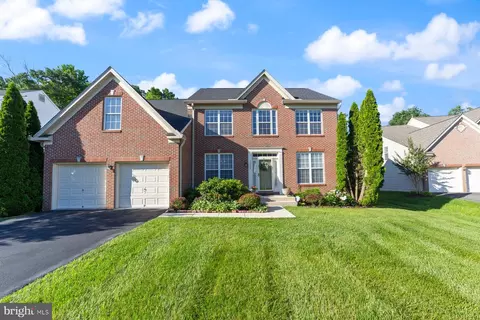 11203 Lanette Ln, Glenn Dale, MD 20769