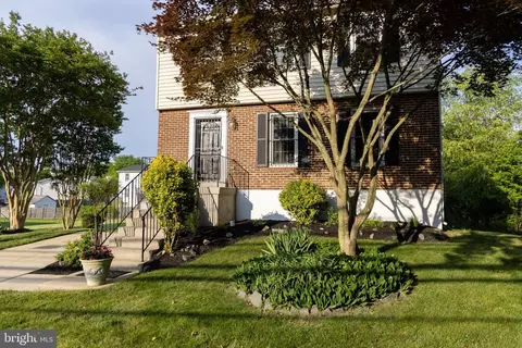 203 Hill Rd, Hyattsville, MD 20785