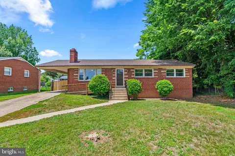 6701 Janet Ln, Fort Washington, MD 20744