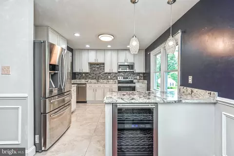 12917 Windbrook Dr, Clinton, MD 20735 photo 5