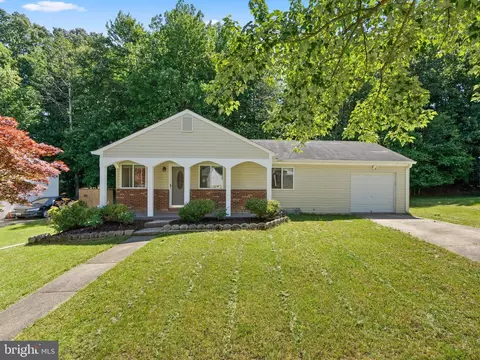 7900 Jaywick Ave, Fort Washington, MD 20744