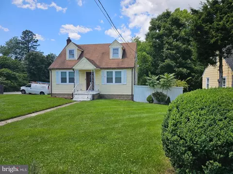 5615 Middleton Ln, Temple Hills, MD 20748