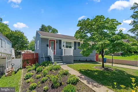 8427 58th Ave, Berwyn Heights, MD 20740